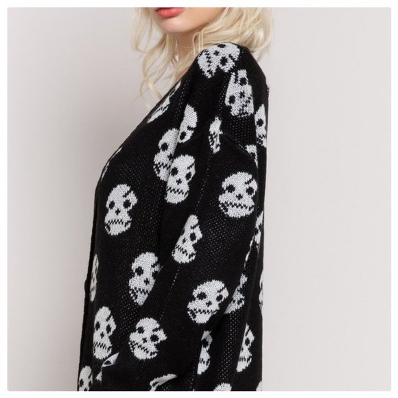 POL Pfeiffer White Skulls Cardigan - Picture 7 of 11